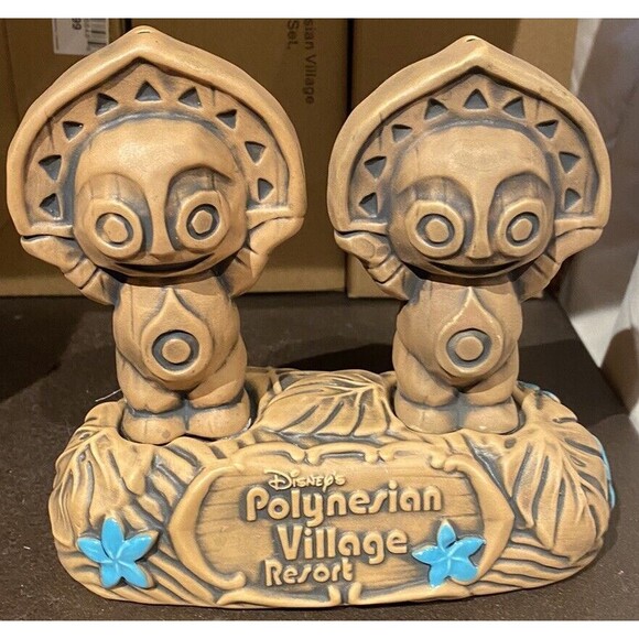 Disney Parks Polynesian Resort Salt Pepper Shakers Tiki Totem‎ & Stand Tropical - Picture 1 of 3